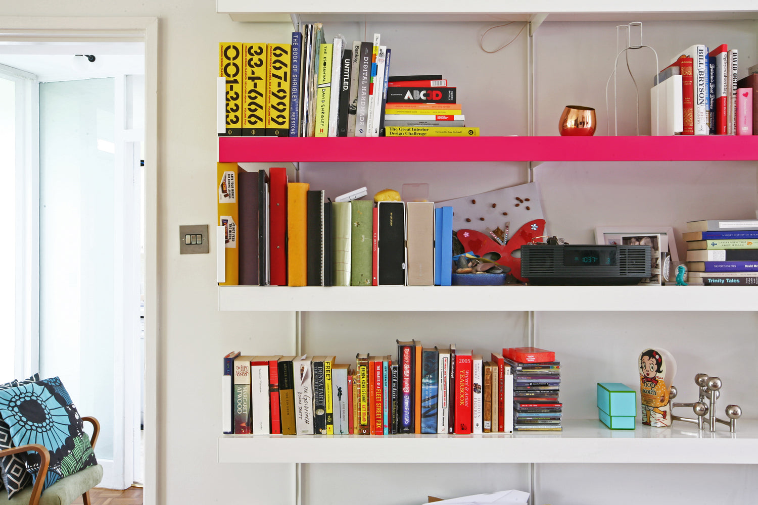 Wall shelving system detail in span house