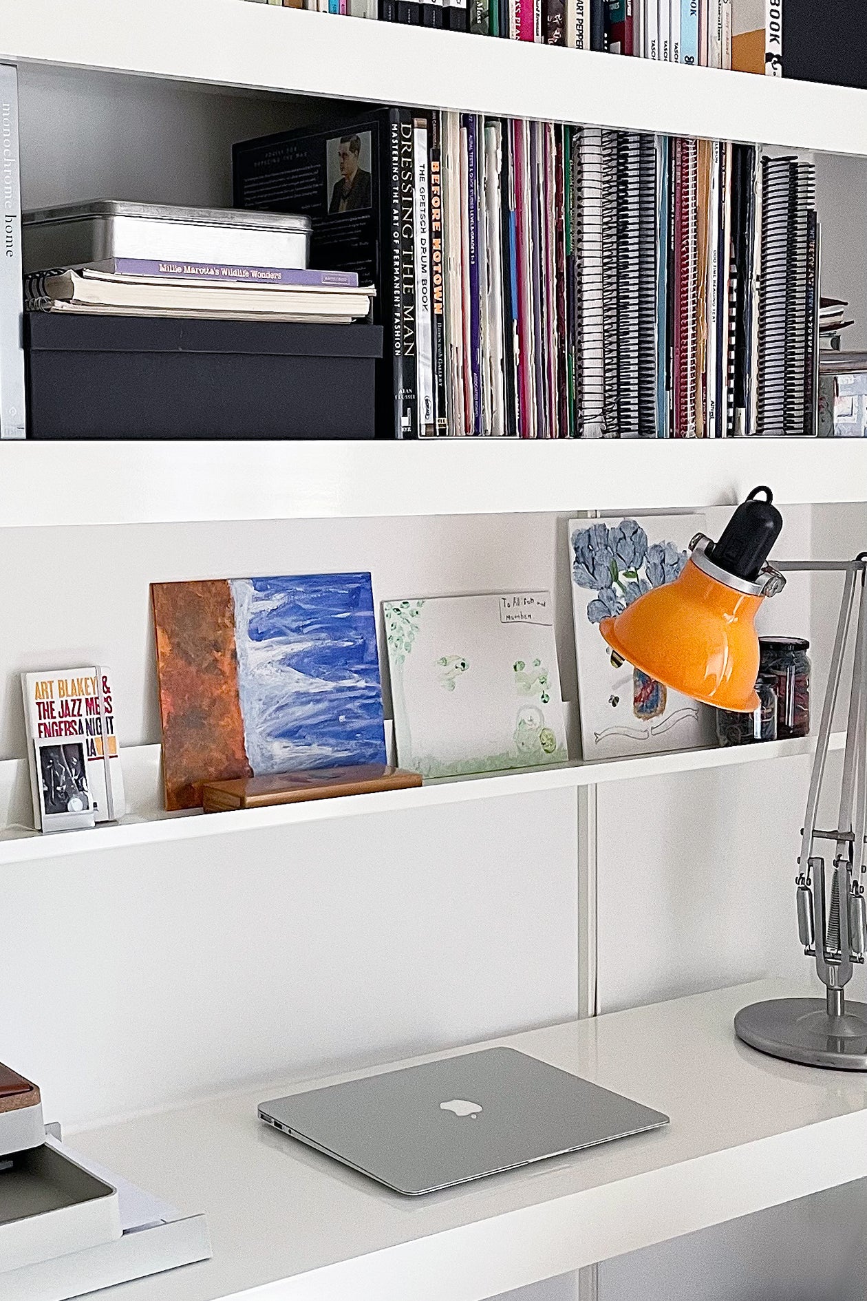 ON&ON laptop desk with mini shelf storage above