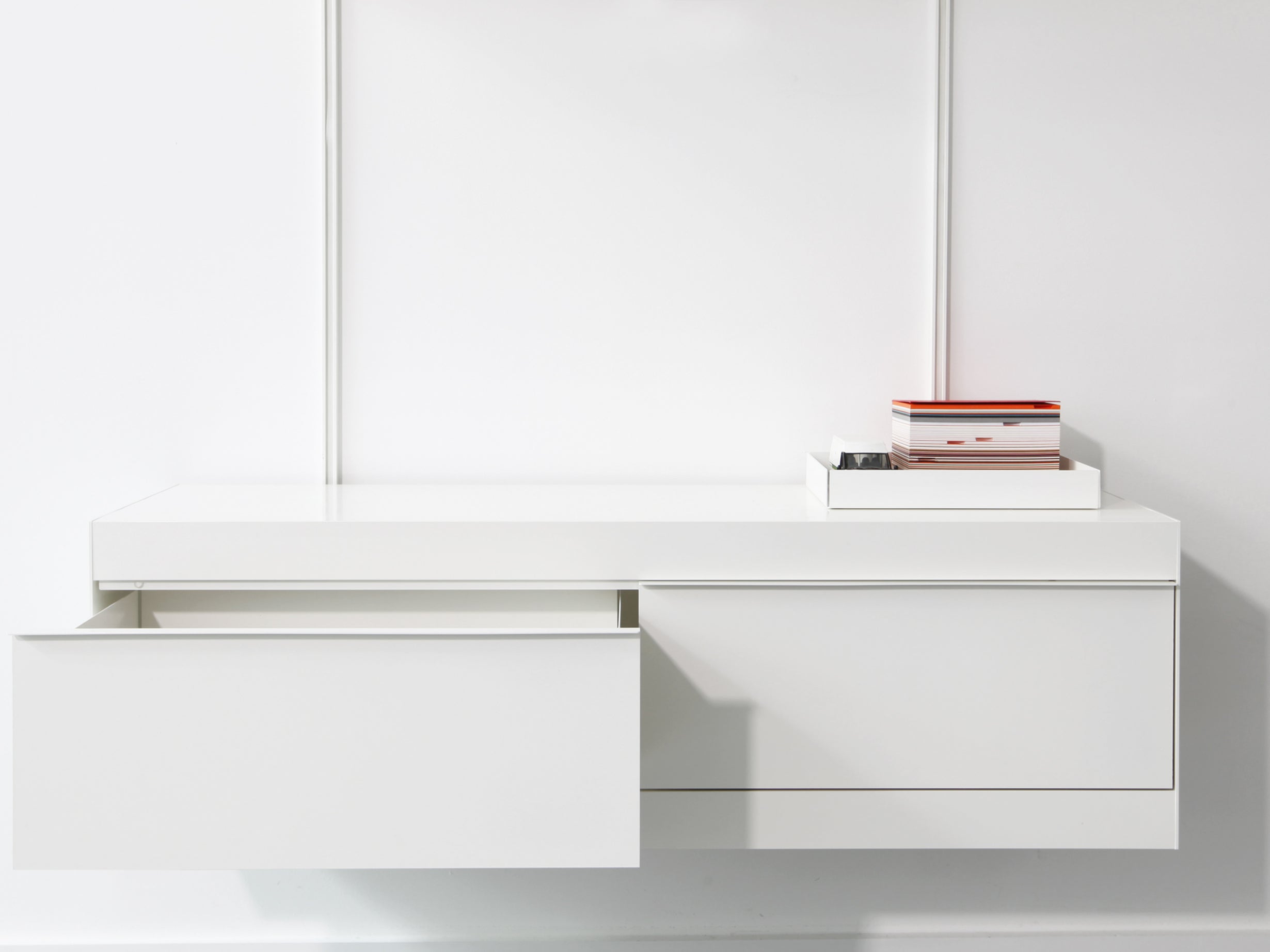 Modular shelving with storage drawers